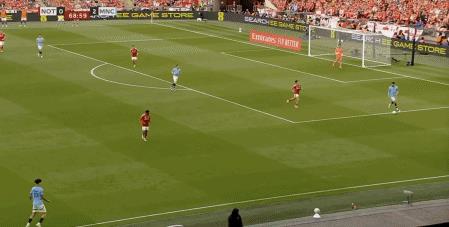 Vào thời điểm quan trọng, Guardiola đã chọn cách làm mới lại đội hình, nắm bắt điểm yếu về sức mạnh của Nottingham Forest
