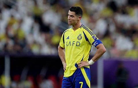 Liệu Ronaldo có mất cả bốn danh hiệu lớn không? Đội hiện đang kém đội đầu bảng 11 điểm sau trận thắng 2-2. Nếu họ không giành chiến thắng ở vòng tiếp theo, họ sẽ mất chức vô địch.