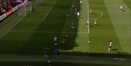⛳Chi tiết: Manchester United của Amorim đang phải đối mặt với tình thế tiến thoái lưỡng nan. Tinh thần của họ bị tổn hại khi phải luân phiên thay đổi thế mạnh của mình.