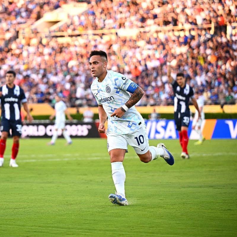 Thống kê toàn trận: Monterrey và Inter Milan đã bỏ lỡ mục tiêu với tổng cộng 25 cú sút, trong đó có 22 cú sút đi chệch mục tiêu