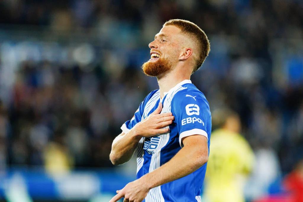 Chuyến tham quan mùa giải La Liga mới: Alaves: Với việc mất đi nhiều cầu thủ chủ chốt và sự bổ sung hạn chế, mùa giải mới vẫn phải đối mặt với thách thức xuống hạng.