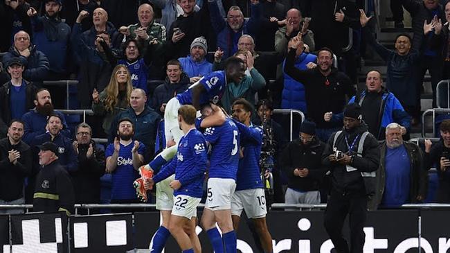 Nhận định MU vs Everton (3h00 ngày 2511) Chờ Quỷ đỏ vượt khó 2 Nhận định MU vs Everton (3h00 ngày 2511) Chờ Quỷ đỏ vượt khó 2