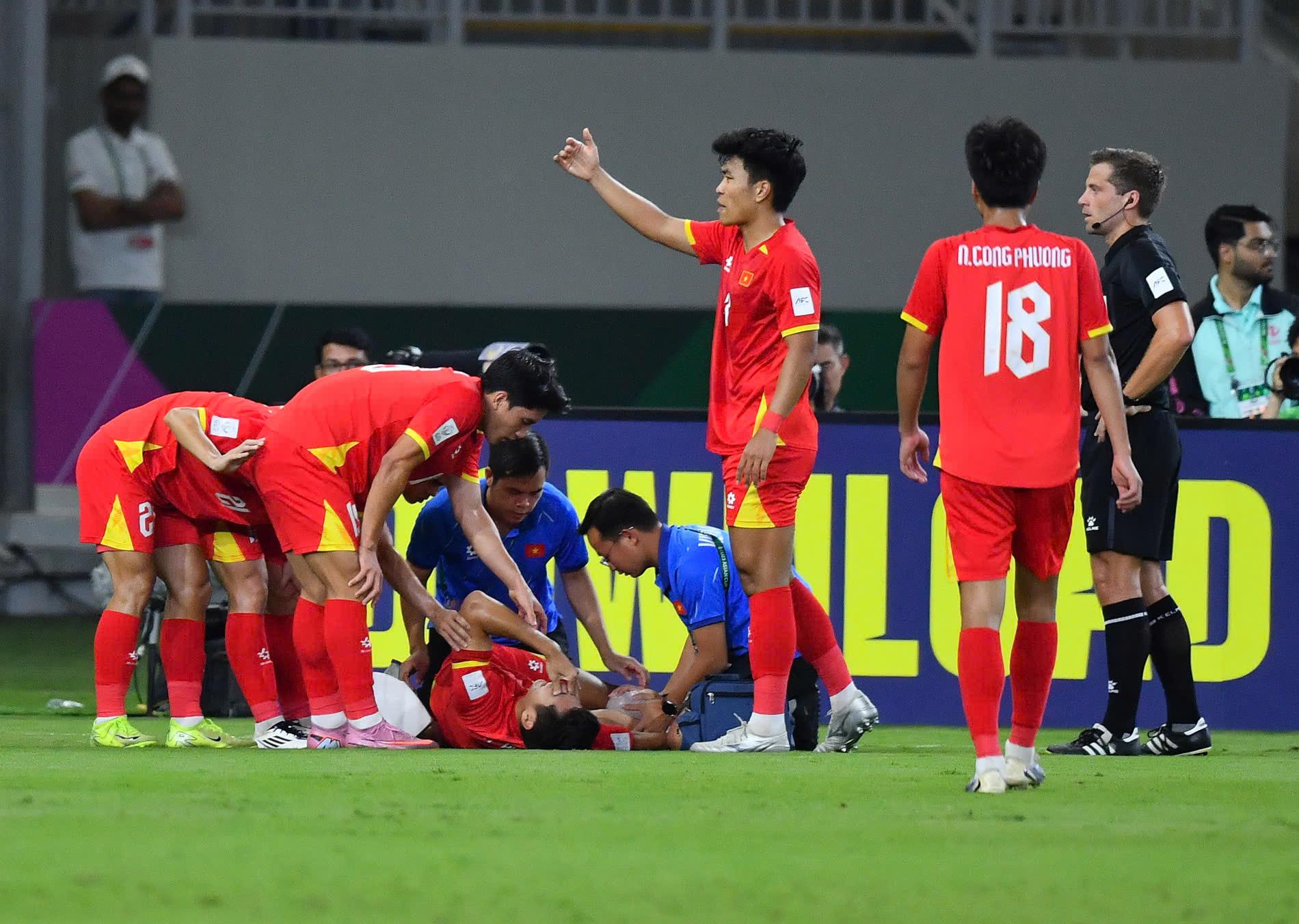 Cập nhật chấn thương của Hiểu Minh Lỡ hết mùa giải 202526 1